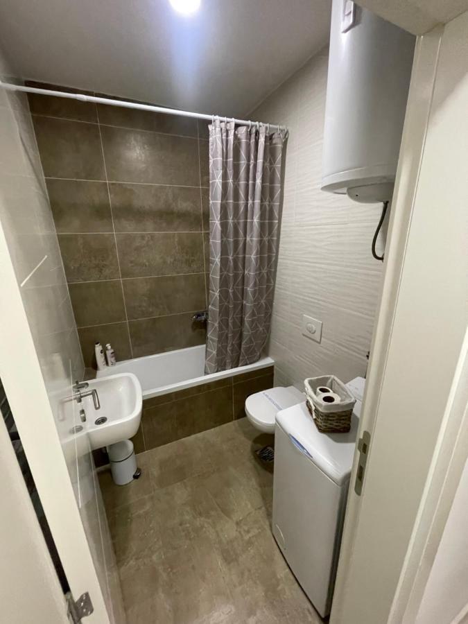 Novi Sad Apartman Leilighet Eksteriør bilde
