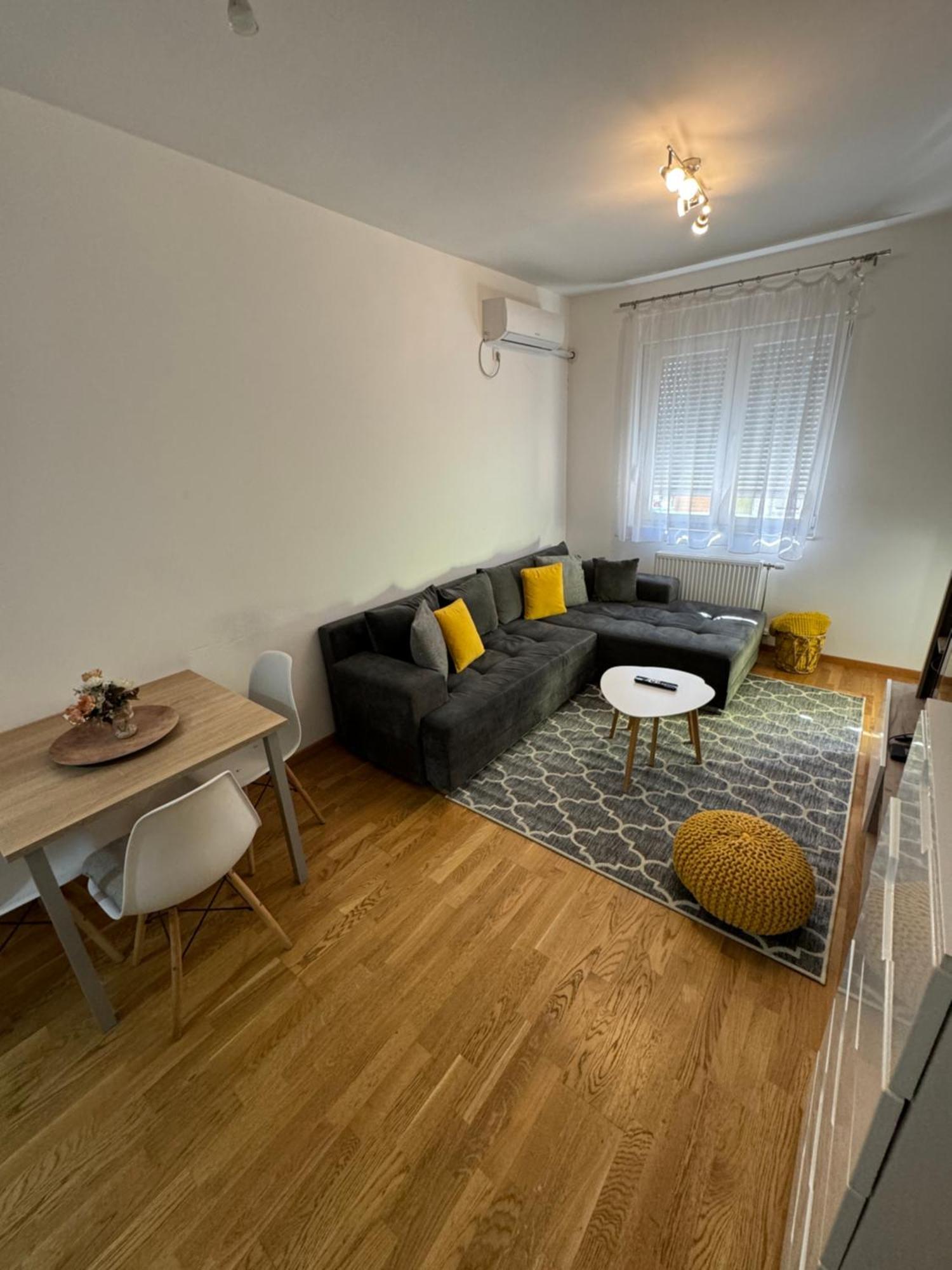 Novi Sad Apartman Leilighet Eksteriør bilde